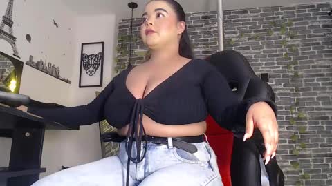Snapshot of iam_samy__ chatting on 03/12/25, 11:20 Samy online show from 03/12/25, 11:20