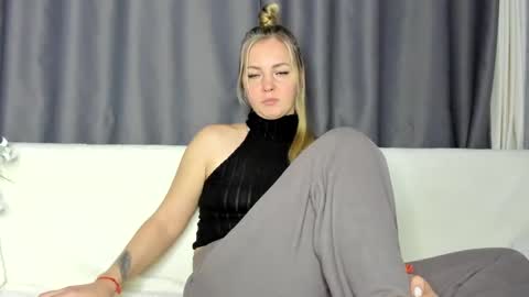 Venus online show from 01/12/25, 07:11