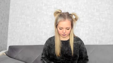 Venus online show from 03/06/25, 09:03