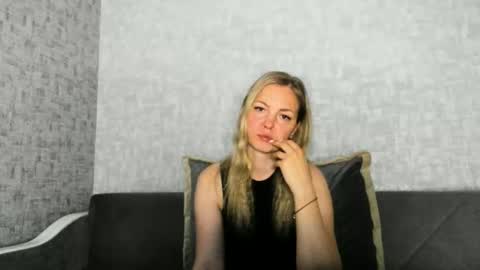 Venus online show from 05/28/26, 04:15
