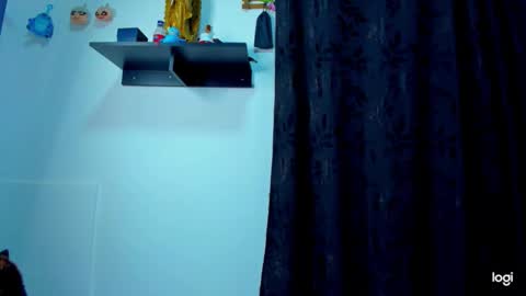 iam_your_fantasy online show from 11/14/25, 11:13