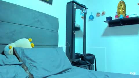 iam_your_fantasy online show from 11/29/25, 11:41