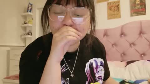 Zoe 3 online show from 06/23/26, 01:47