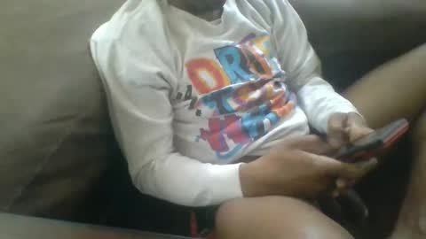 Snapshot of iamaugustwest chatting on 04/23/26, 02:19 iamaugustwest online show from 04/23/26, 02:19