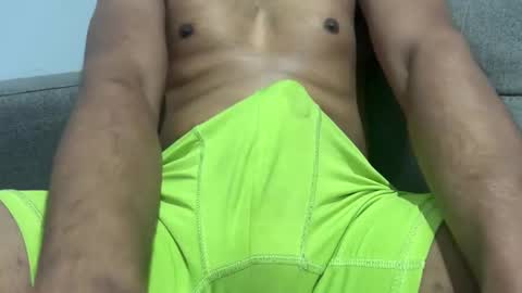 Snapshot of iambored91 chatting on 01/21/25, 04:37 Bully online show from 01/21/25, 04:37