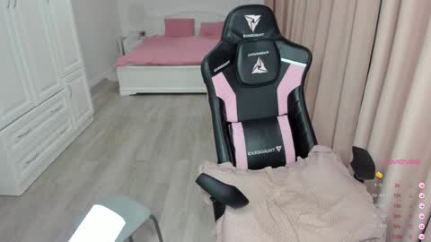 Snapshot of iamcassidy chatting on 02/02/25, 02:06 Cassie STREAMS HERE EVERYDAY online show from 02/02/25, 02:06