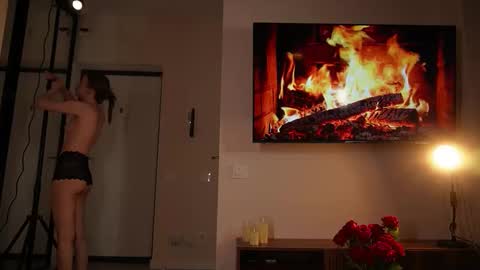 Claire online show from 02/25/26, 10:52