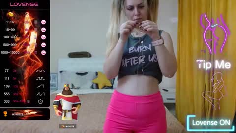 Snapshot of iamdaddyissues chatting on 10/04/25, 08:01 Alice online show from 10/04/25, 08:01