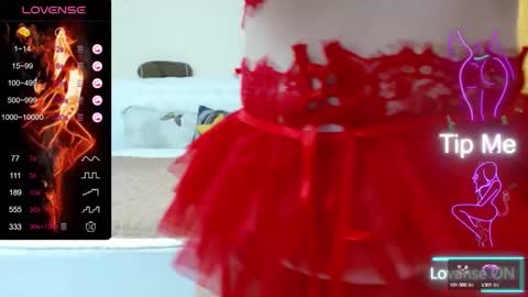 Snapshot of iamdaddyissues chatting on 10/09/25, 06:00 Alice online show from 10/09/25, 06:00