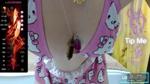 Snapshot of iamdaddyissues chatting on 11/30/25, 08:40 Alice online show from 11/30/25, 08:40