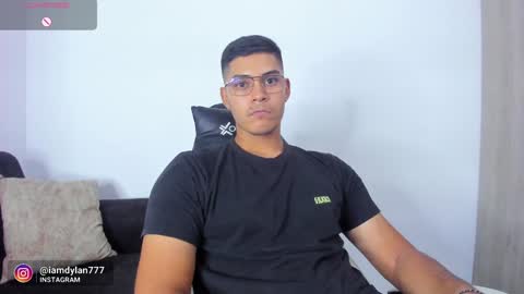 Snapshot of iamdylan777 chatting on 01/30/25, 07:07 Dylan independent model online show from 01/30/25, 07:07