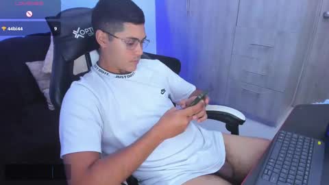 Snapshot of iamdylan777 chatting on 02/10/25, 09:58 Dylan independent model online show from 02/10/25, 09:58