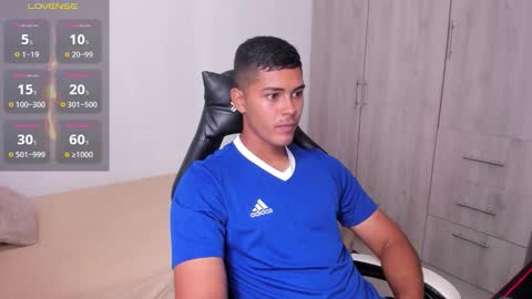 Snapshot of iamdylan777 chatting on 11/06/25, 02:40 Dylan independent model online show from 11/06/25, 02:40