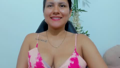 Snapshot of iamevaaa chatting on 12/01/24, 04:29 Eva online show from 12/01/24, 04:29