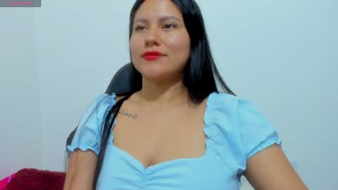 Snapshot of iamevaaa chatting on 02/06/25, 12:43 Eva online show from 02/06/25, 12:43