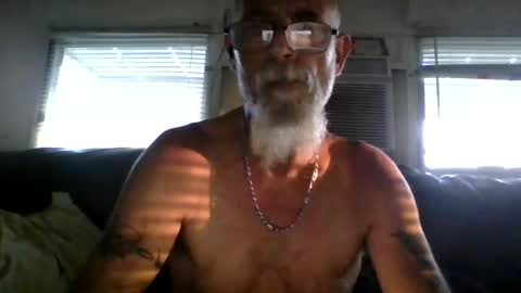 Snapshot of iamgoat_69 chatting on 06/24/26, 10:47 Goat Lulu Elektra online show from 06/24/26, 10:47