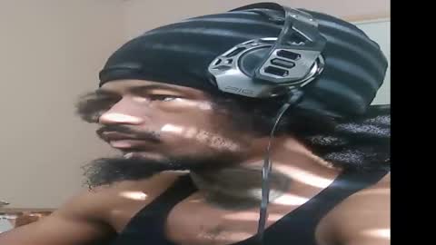 iamjohnny4u online show from 12/16/25, 02:44