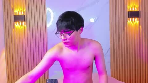 Snapshot of iamjuanjoc chatting on 01/19/26, 03:21 iamjuanjoc online show from 01/19/26, 03:21