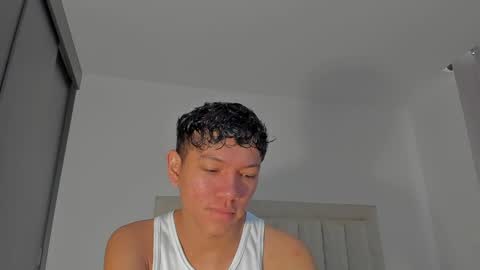 Juliiiiian online show from 05/20/26, 12:00