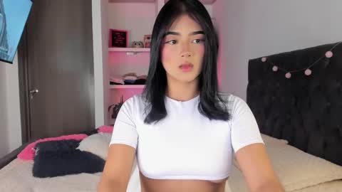 Snapshot of iamjulietaa chatting on 12/16/24, 04:02    online show from 12/16/24, 04:02