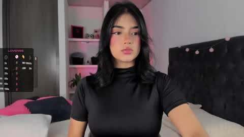 Snapshot of iamjulietaa chatting on 01/15/25, 04:47    online show from 01/15/25, 04:47