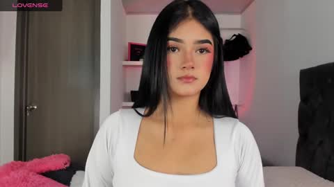 Snapshot of iamjulietaa chatting on 02/21/25, 03:34    online show from 02/21/25, 03:34