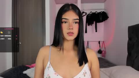 Snapshot of iamjulietaa chatting on 02/25/25, 03:27    online show from 02/25/25, 03:27