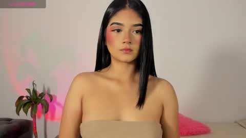 Snapshot of iamjulietaa chatting on 03/04/25, 02:27    online show from 03/04/25, 02:27