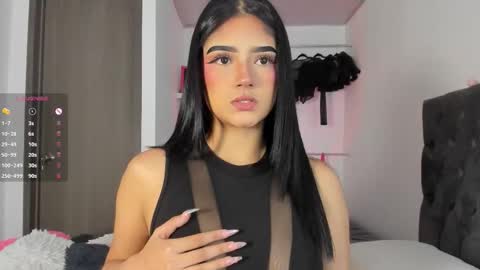 Snapshot of iamjulietaa chatting on 09/27/25, 08:03    online show from 09/27/25, 08:03