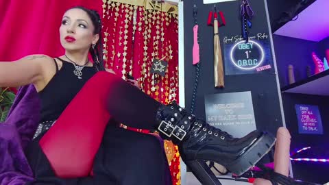 Snapshot of iammistressk chatting on 12/13/24, 11:02 Mistress K online show from 12/13/24, 11:02