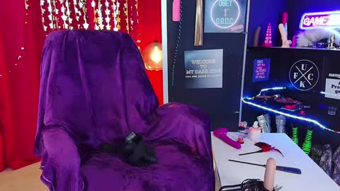 Snapshot of iammistressk chatting on 01/15/25, 02:24 Mistress K online show from 01/15/25, 02:24