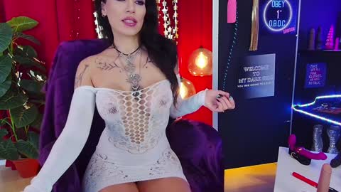 Snapshot of iammistressk chatting on 01/29/25, 10:48 Mistress K online show from 01/29/25, 10:48