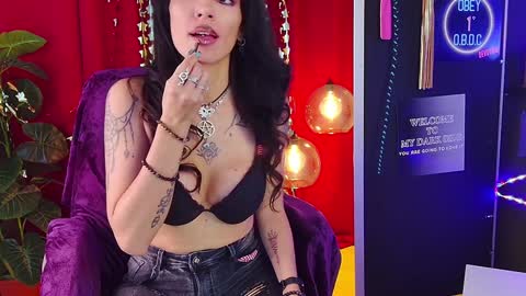 Snapshot of iammistressk chatting on 02/06/25, 04:25 Mistress K online show from 02/06/25, 04:25