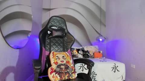 Snapshot of iamnayuta chatting on 11/13/25, 07:46 Nayuta online show from 11/13/25, 07:46