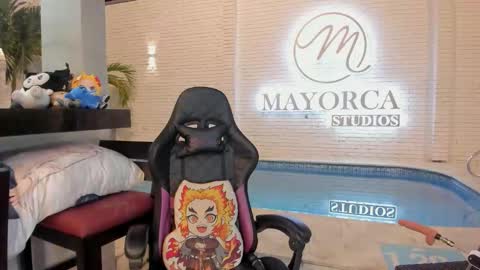 Snapshot of iamnayuta chatting on 11/16/25, 08:53 Nayuta online show from 11/16/25, 08:53