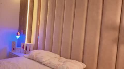 Snapshot of iamnyxy_ chatting on 03/24/26, 10:53 Nyxy online show from 03/24/26, 10:53