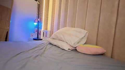 Snapshot of iamnyxy_ chatting on 04/10/26, 11:26 Nyxy online show from 04/10/26, 11:26