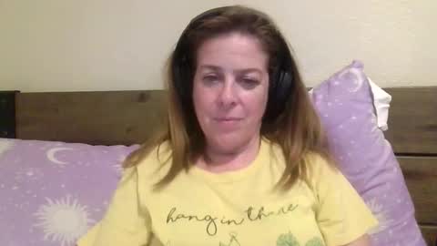 iampoppyy online show from 11/17/25, 11:21