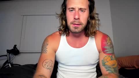 Snapshot of iamtarzan91 chatting on 11/20/25, 03:28 Iamtarzan91 online show from 11/20/25, 03:28