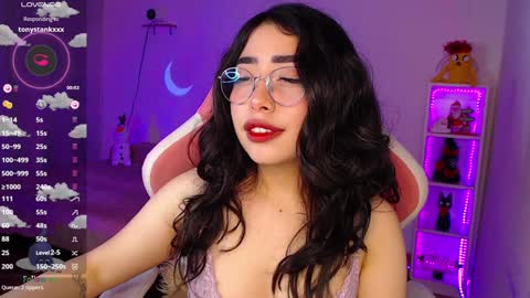 Snapshot of iamveroo chatting on 12/11/24, 03:24 Veronica NDEPENT MODEL online show from 12/11/24, 03:24