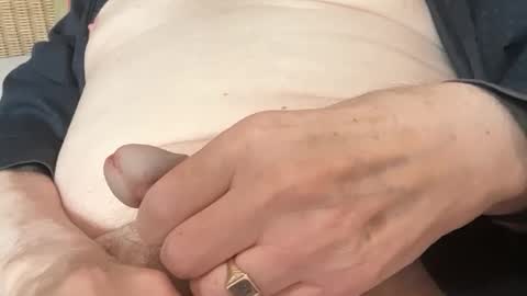 Snapshot of ian53a chatting on 09/13/25, 11:21 ian53a - mature UK man for same online show from 09/13/25, 11:21