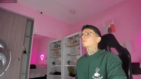 IAN CASTILLO online show from 09/25/25, 11:14