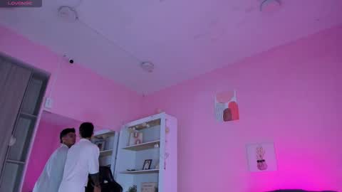 Snapshot of ian_castillo_ chatting on 11/05/25, 11:10 IAN CASTILLO online show from 11/05/25, 11:10