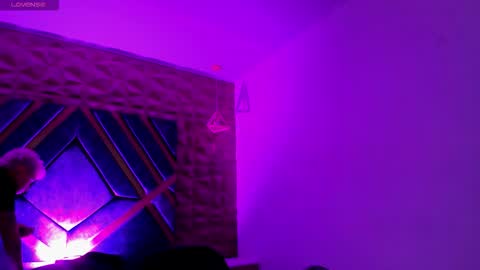 Snapshot of ian_castillo_ chatting on 02/02/26, 11:20 IAN CASTILLO online show from 02/02/26, 11:20