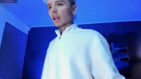 Snapshot of ian_castillo_ chatting on 02/13/26, 11:56 IAN CASTILLO online show from 02/13/26, 11:56