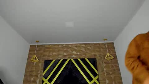 Snapshot of ian_castillo_ chatting on 03/21/26, 11:15 IAN CASTILLO online show from 03/21/26, 11:15