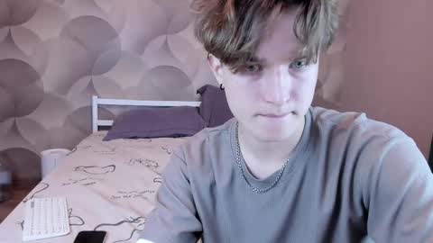 Ian Flor online show from 04/05/26, 04:04