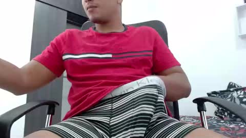 Snapshot of ian_taylor_xxx chatting on 12/03/24, 09:12 ian_taylor_xxx online show from 12/03/24, 09:12