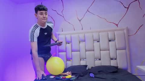 Snapshot of ianblake_ chatting on 03/14/26, 09:53 Ian online show from 03/14/26, 09:53