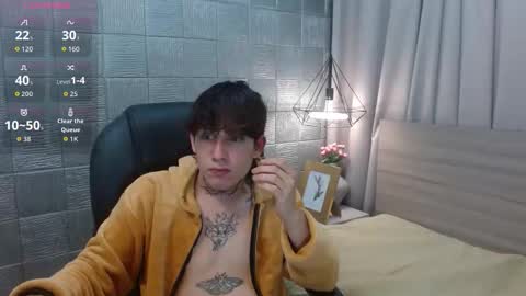 Snapshot of iancute_ chatting on 09/09/25, 09:53 ian online show from 09/09/25, 09:53